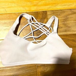 Lululemon sports bra